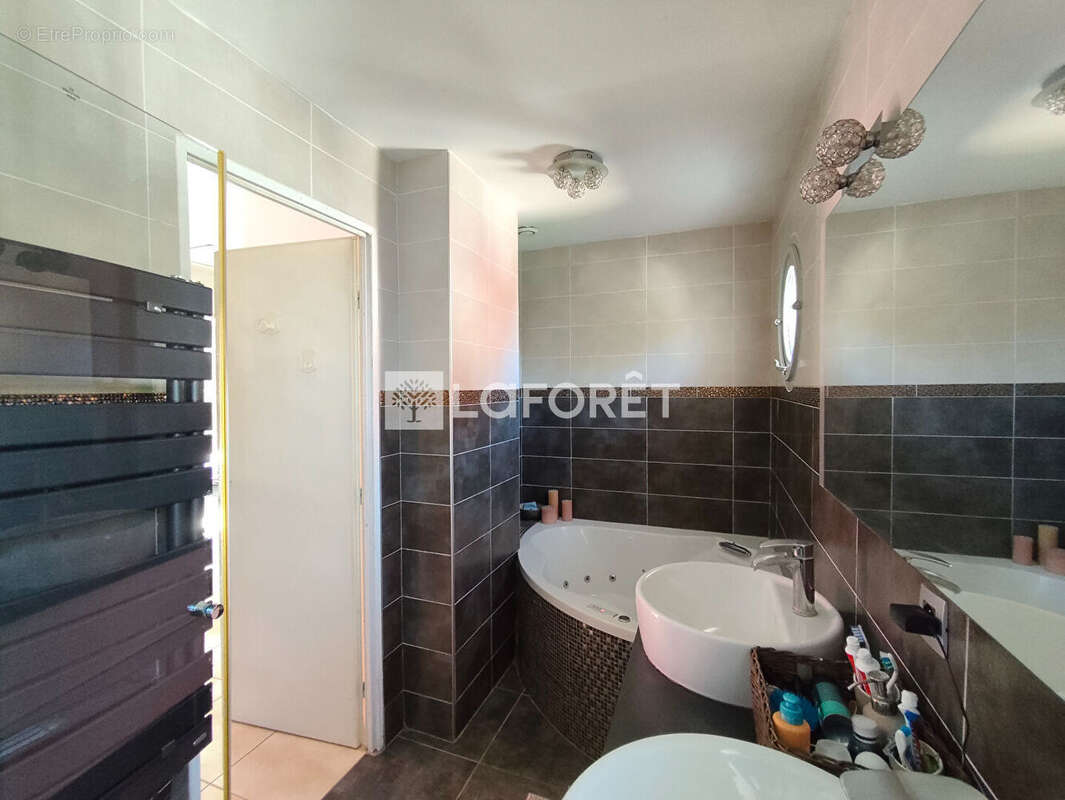 Maison à RIS-ORANGIS