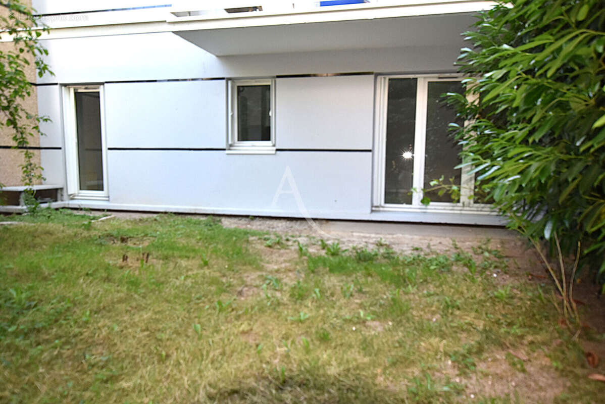 Appartement à COMBS-LA-VILLE