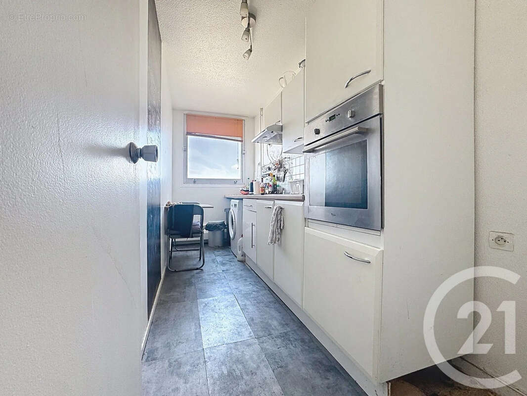 Appartement à PARIS-12E