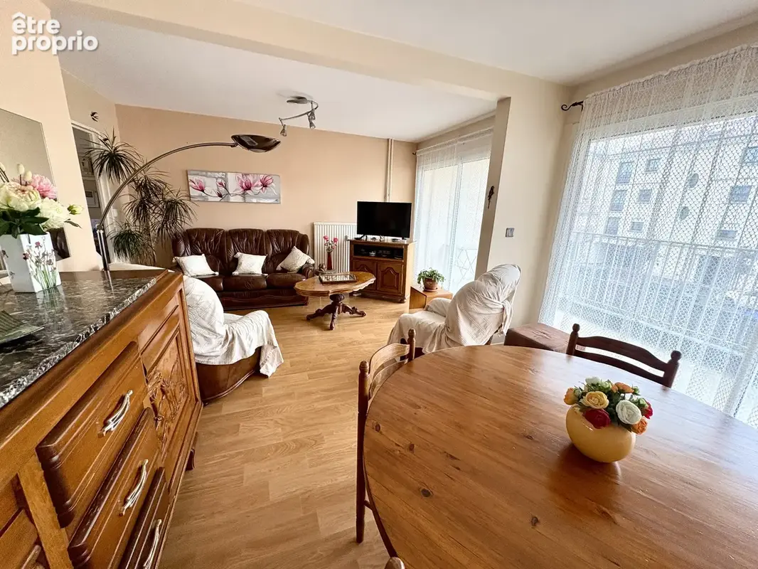 Appartement 90 m2 terrasse garage 3 chambres rue de la Fonderie - photo 3