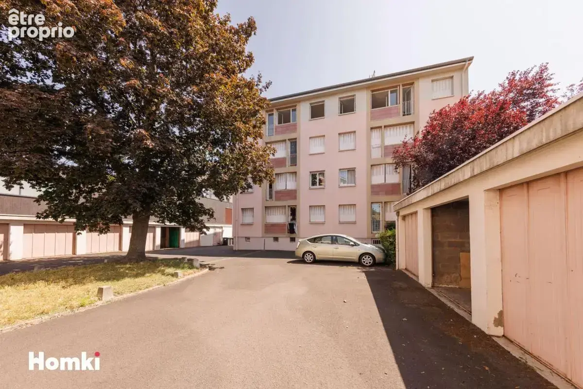 Appartement T3 de 68 m2 avec garage – Clermont-Ferrand, rue Lécuellé - photo 2