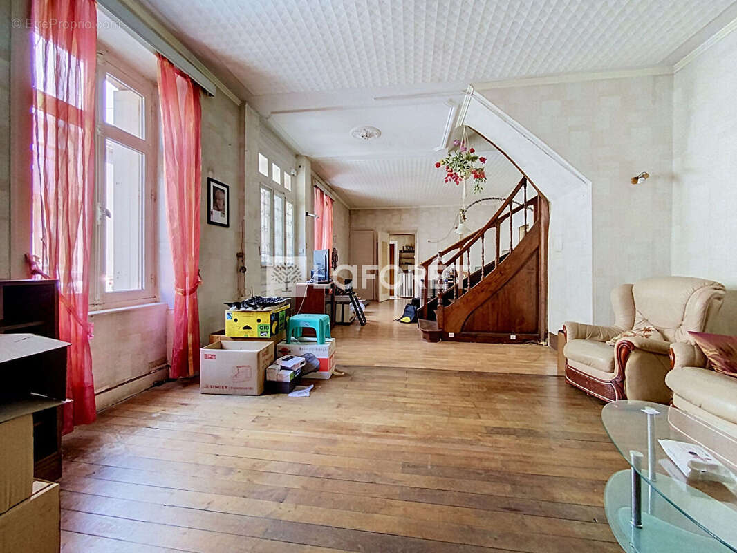 Maison Cholet 6 pièce(s) 151 m2 - photo 3