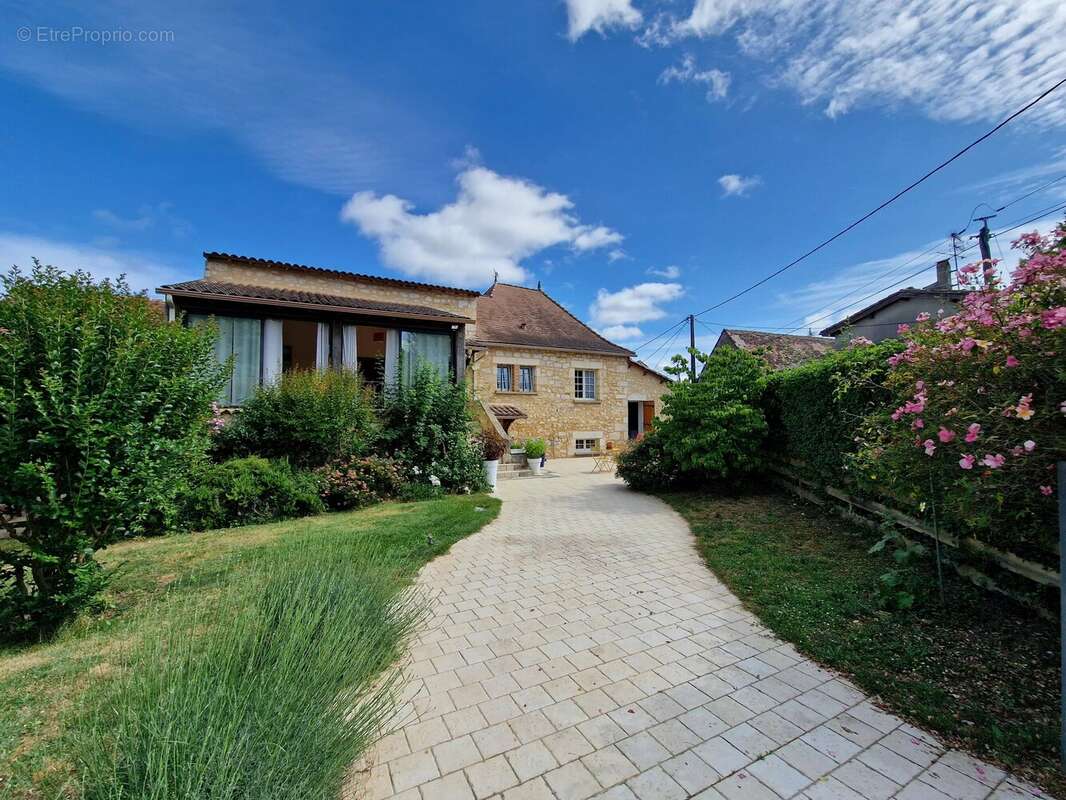 Belle demeure de caractère avec 4 chambres, proche de Bergerac - photo 2