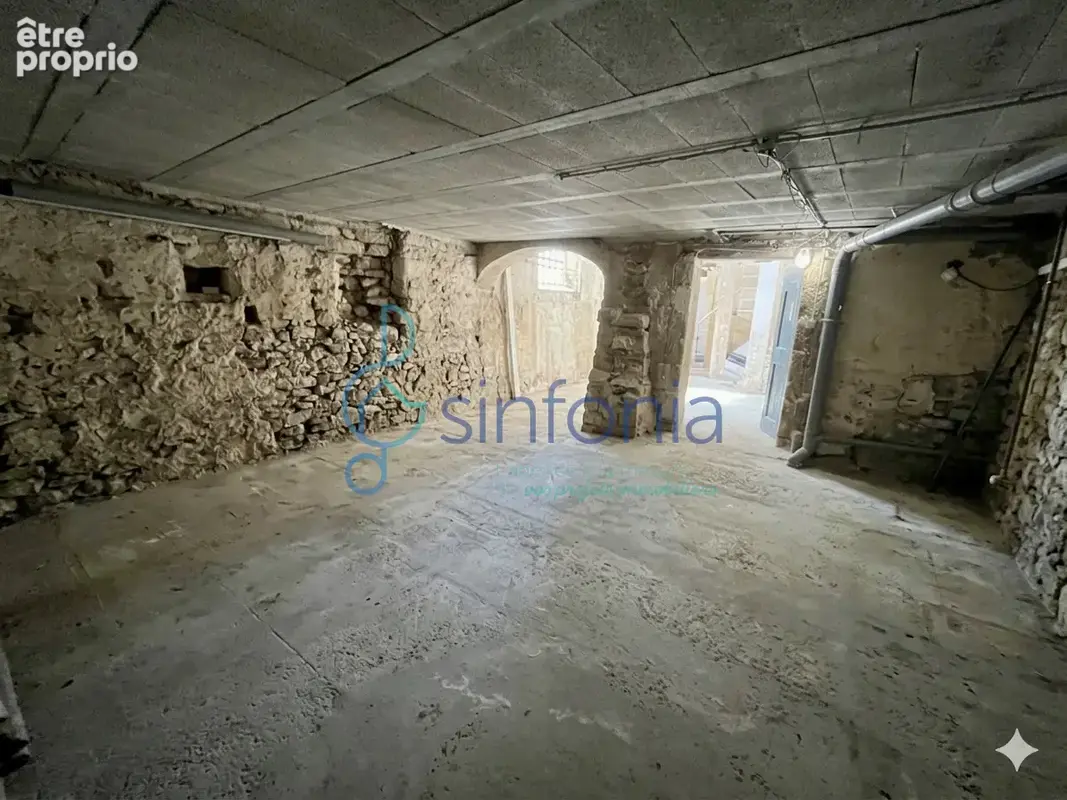 À seulement 4 km de la cité ducale d'Uzès, vente maison de 163 m2, 7 pièces plus atelier en mezzanine, deux be - photo 21