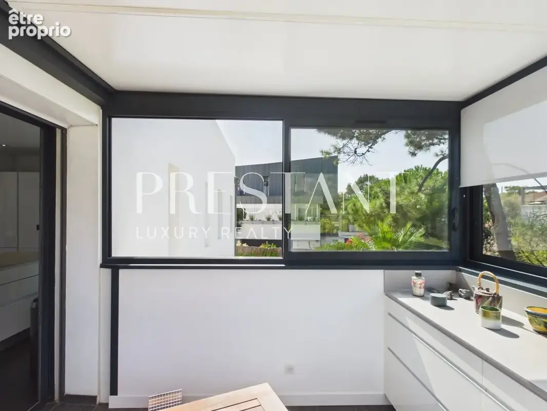 Villa d'architecte de 240 m² à Chiberta, vue mer depuis le toit-terrasse - photo 11