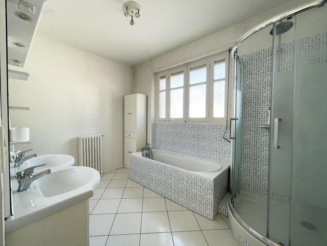 Photo 9 - Autre à NANTES