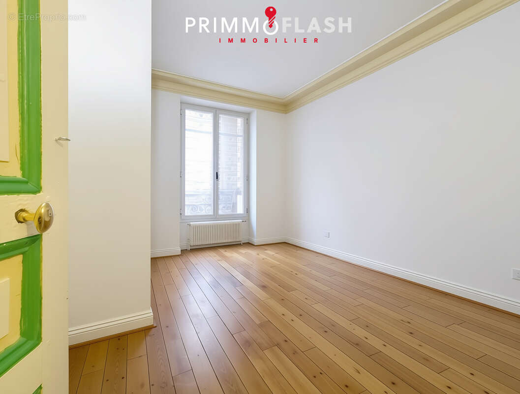 Appartement à AUBERVILLIERS
