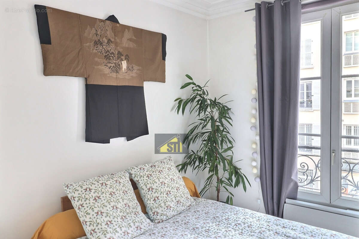 Appartement à PARIS-14E