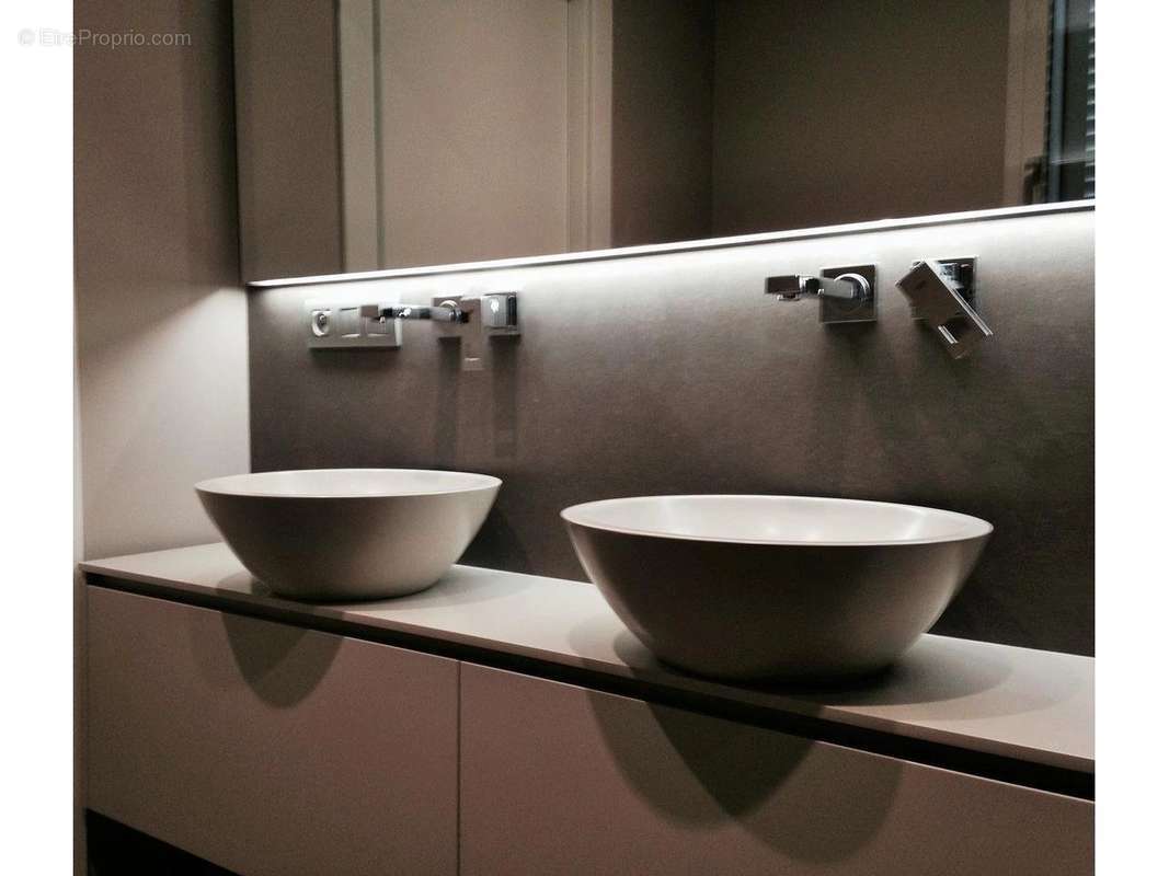 Appartement à ROQUEBRUNE-CAP-MARTIN