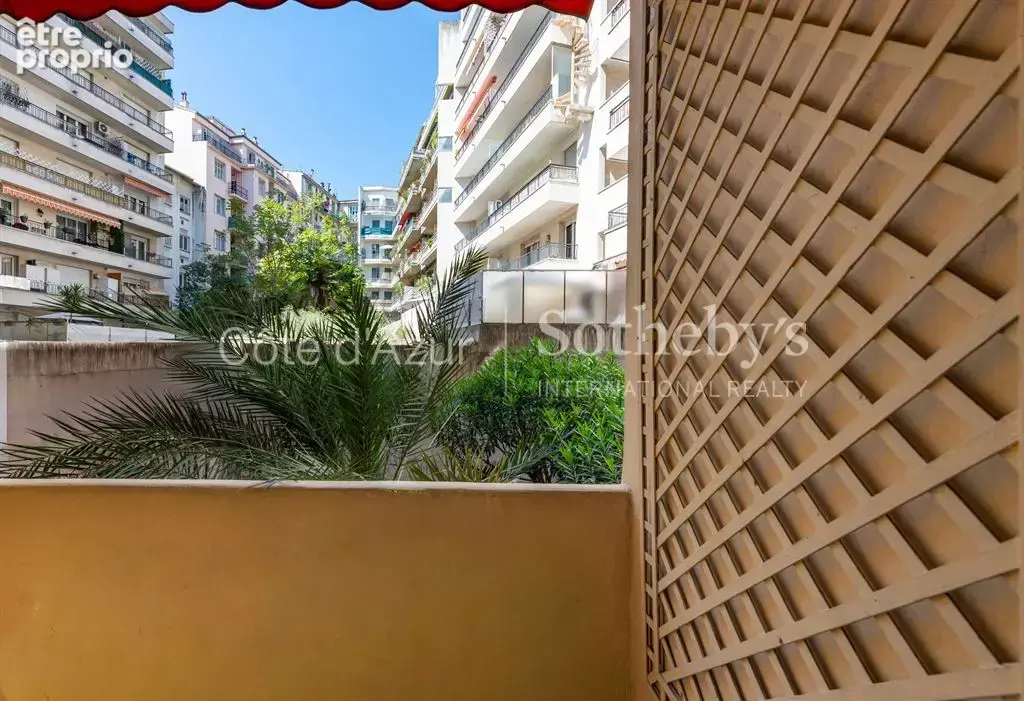 Nice Gambetta – Appartement 3 Pièces Rénové avec Charme, style Art Déco et Calme - photo 12