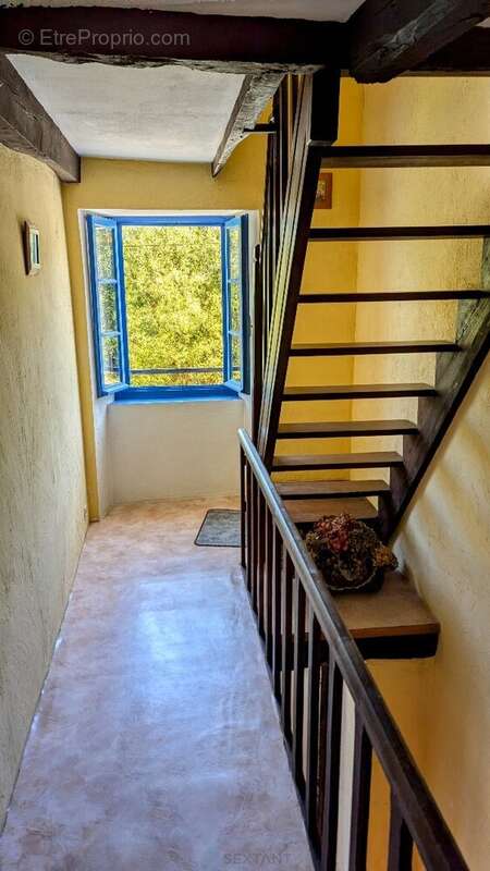 À 8 kilometres de Baud  Maison en pierres, début XXe siècle, face au Blavet - photo 17