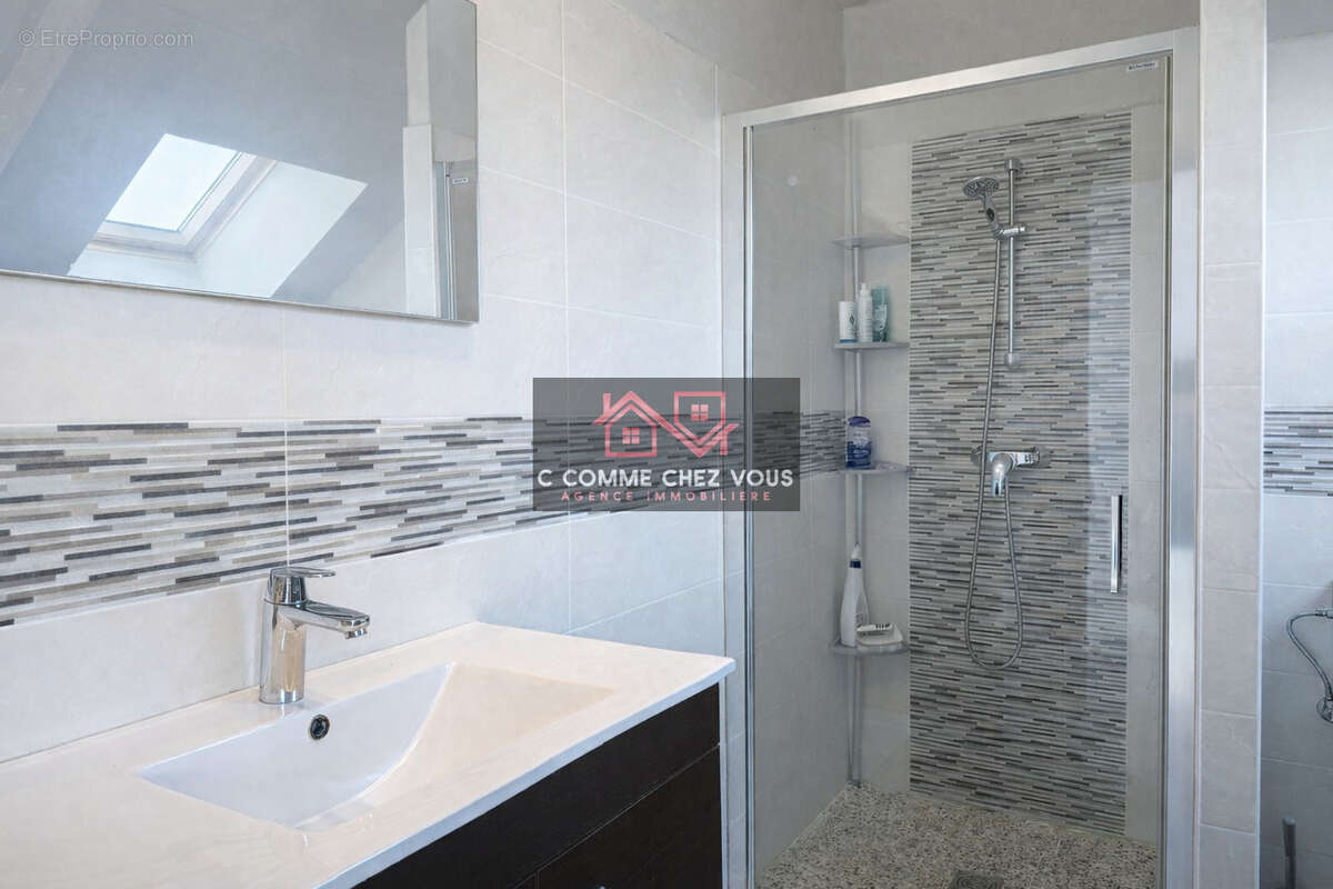 Maison spacieuse à vendre à Ozoir-la-Ferrière - photo 5