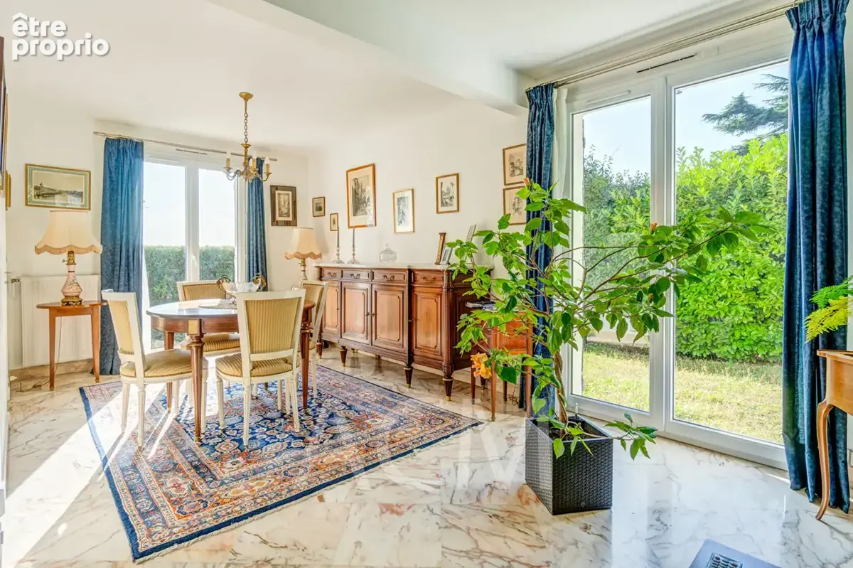 Maison Le Mesnil Le Roi 7 pièces - 4 chambres - 155 m2 - photo 3
