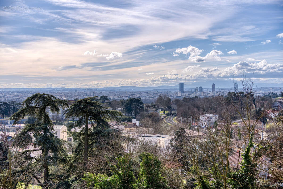 Maison à RILLIEUX-LA-PAPE