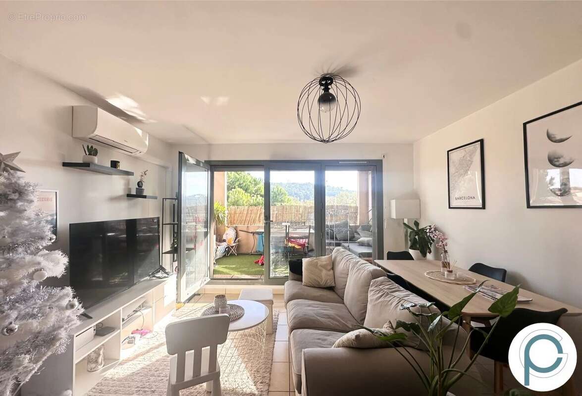 Appartement à SANARY-SUR-MER