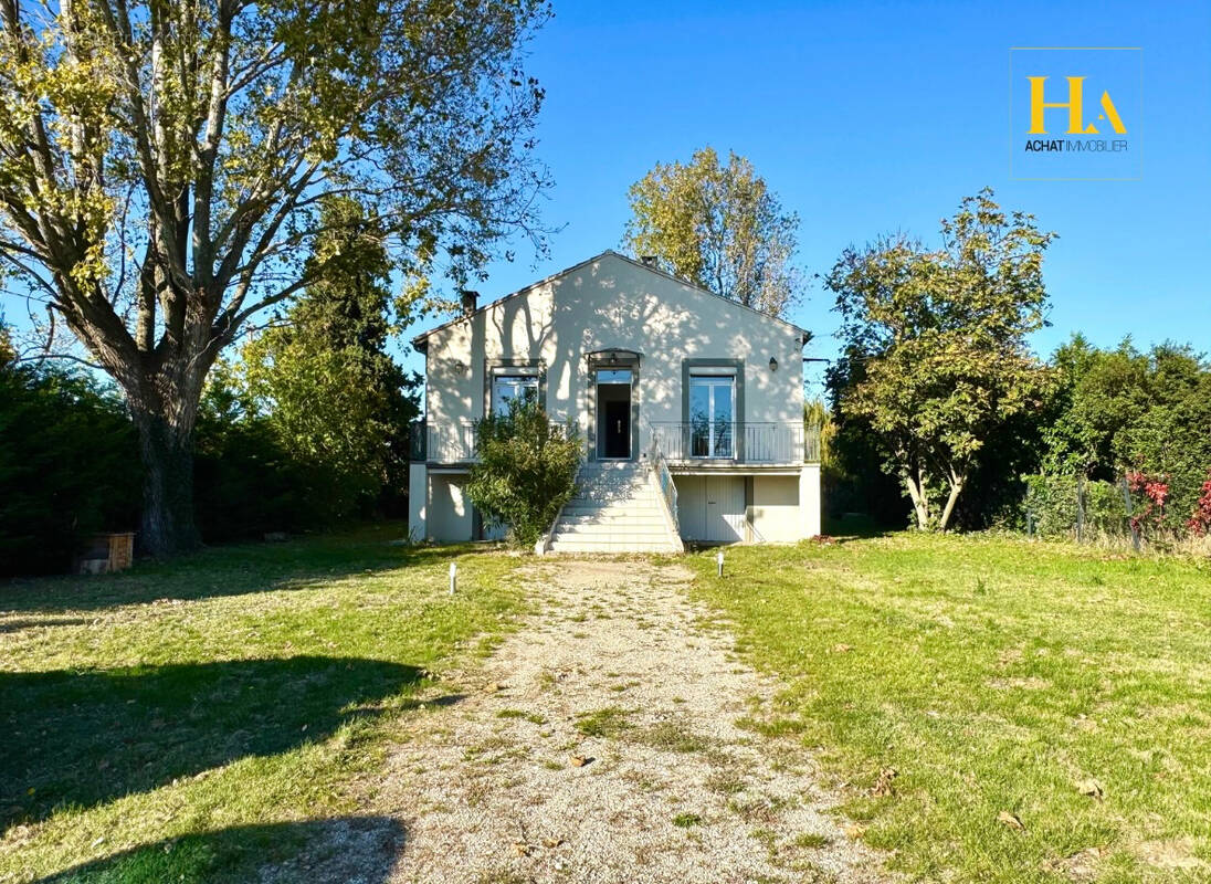 Maison à MONTELIMAR