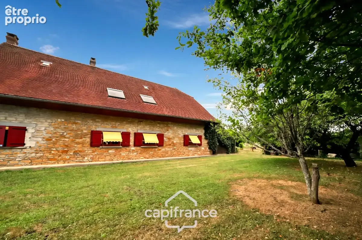 Maison en pierre au calme avec piscine, 5 chambres et plus de 1,6 hectare de terrain - Proche Lons-le-Saunier (39000) - photo 29