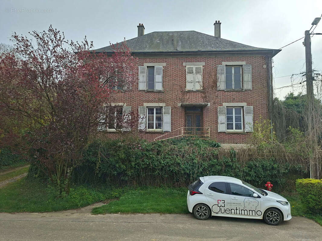 Maison à BRAYE-EN-THIERACHE