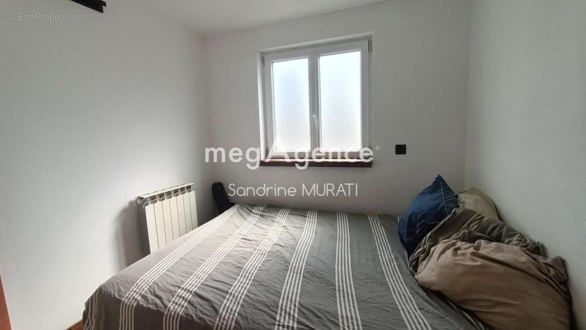 Maison en pierre + Grange St Aubin du désert (53) - photo 7