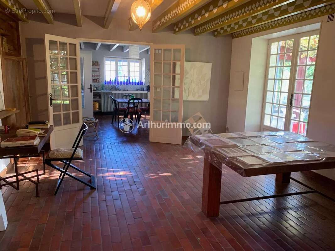 Maison à SAINT-SEVERIN-SUR-BOUTONNE