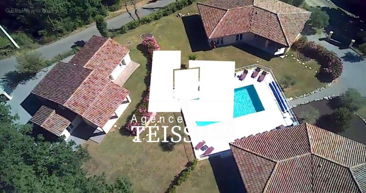 Maison à SAINT-ALBAN-AURIOLLES