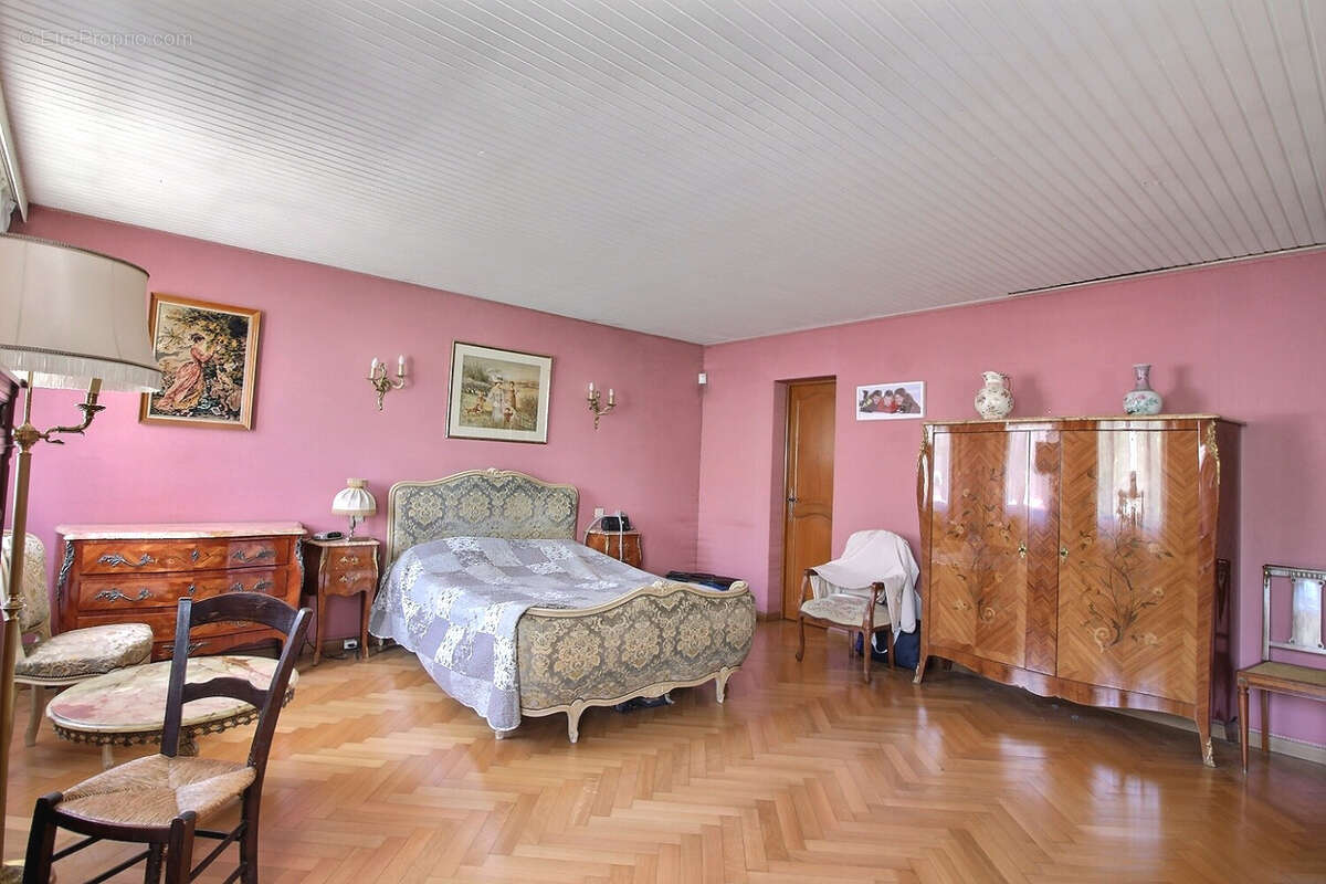 Appartement à L'ILE-SAINT-DENIS
