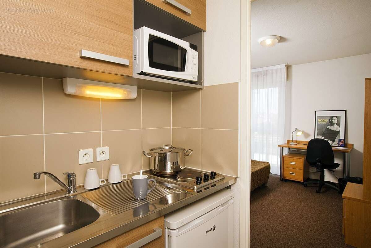 INVESTISSEMENT LOCATIF  Vitry-sur-Seine  Résidence Étudiante Les Estudines Pierre Sémard  5.86 de rentabilité - photo 3