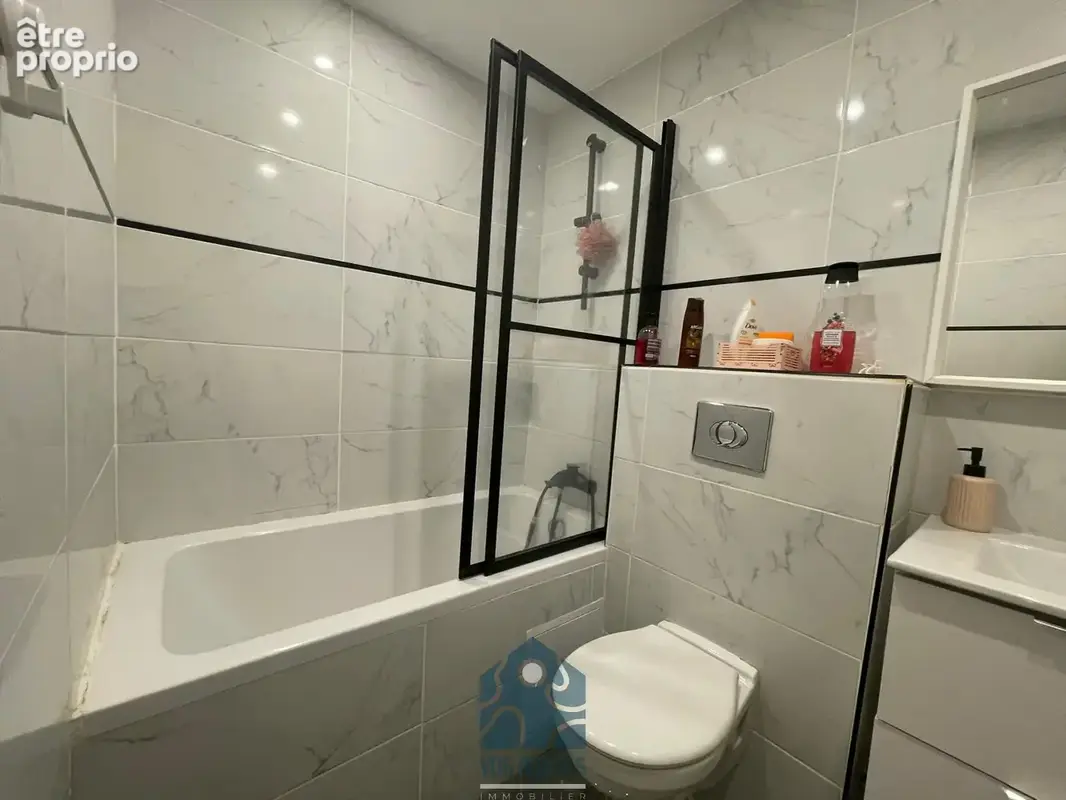 Ensemble immobilier comprenant une maison avec 2 chambres, jardin et un studio en annexe, un appartement indép - photo 14