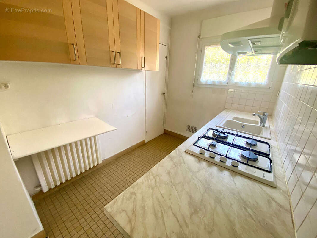 Appartement à SARTROUVILLE