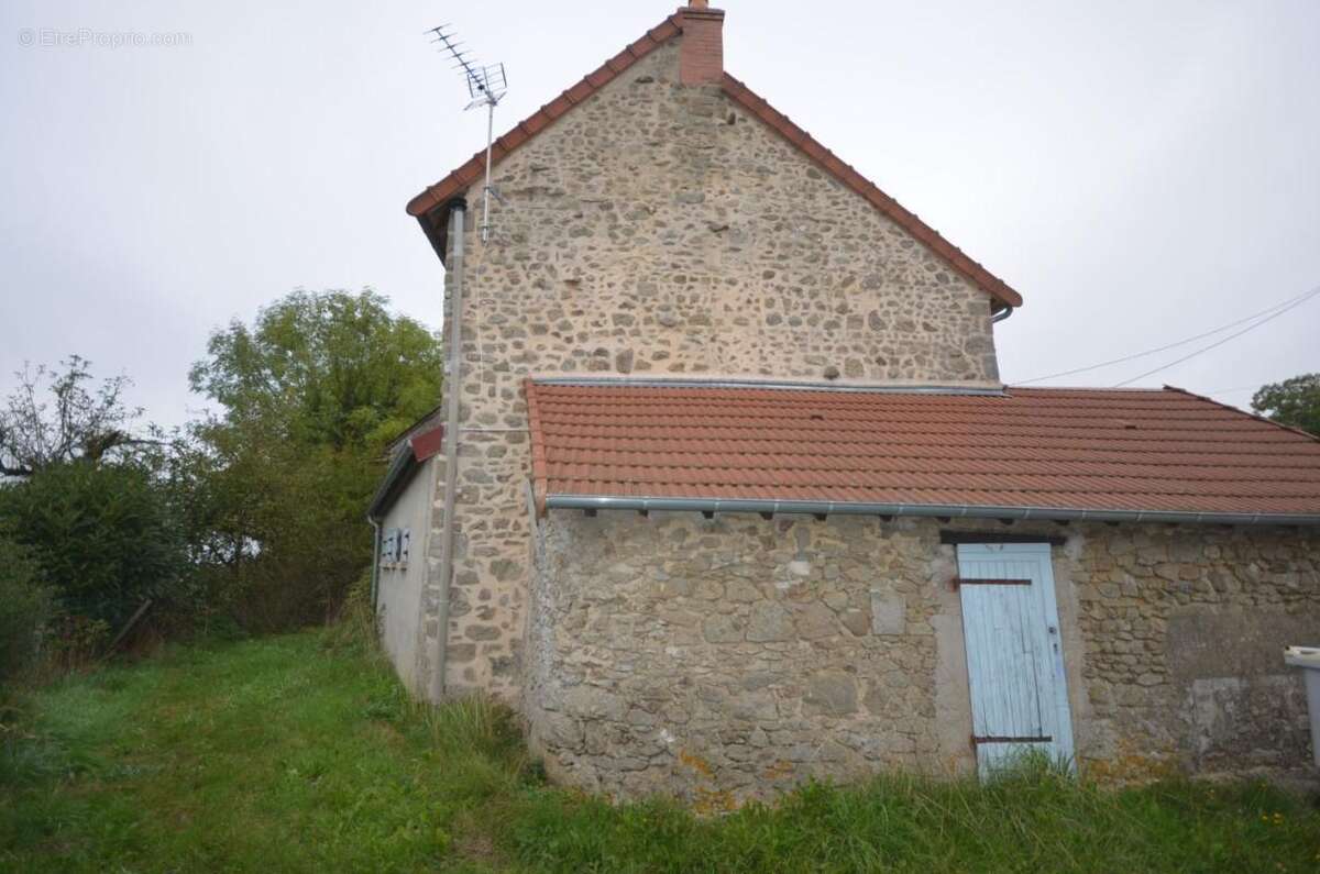 Maison à GOUZON