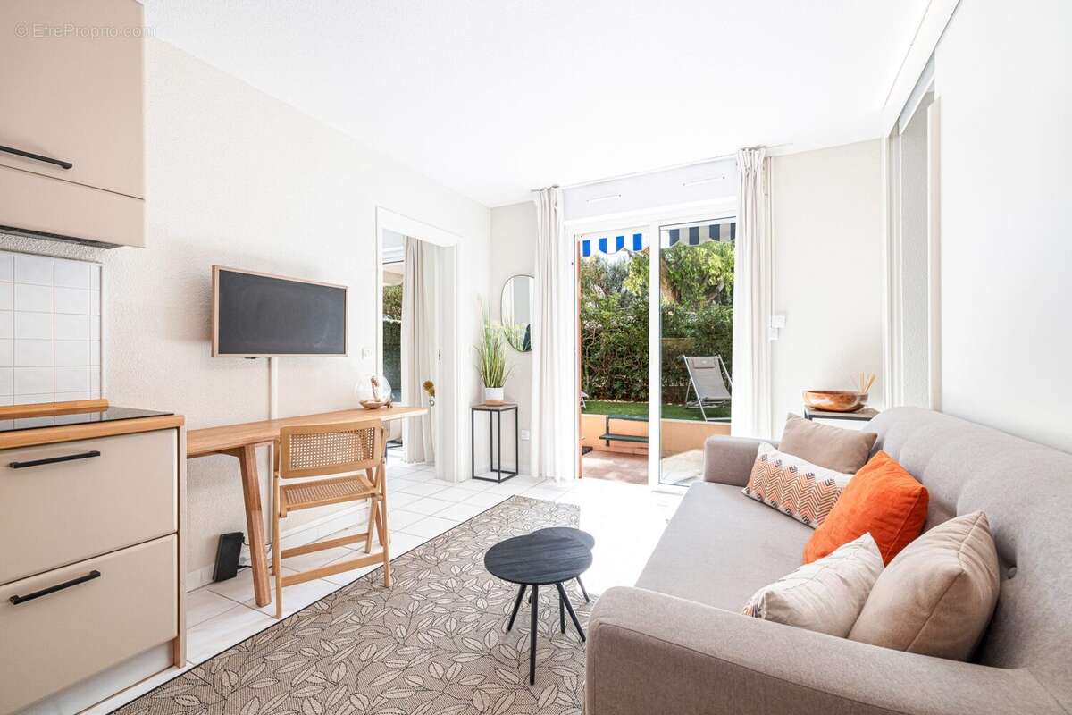 Appartement à ROQUEBRUNE-CAP-MARTIN