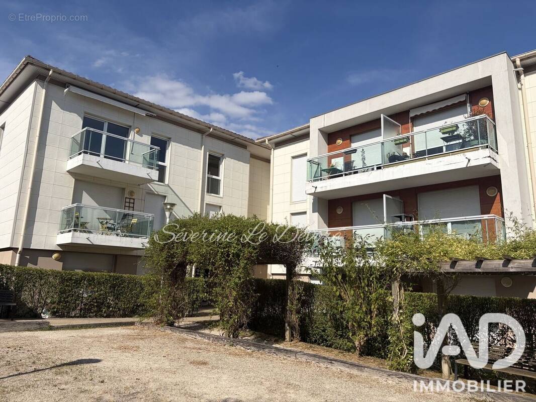 Photo 1 - Appartement à MONTLIGNON