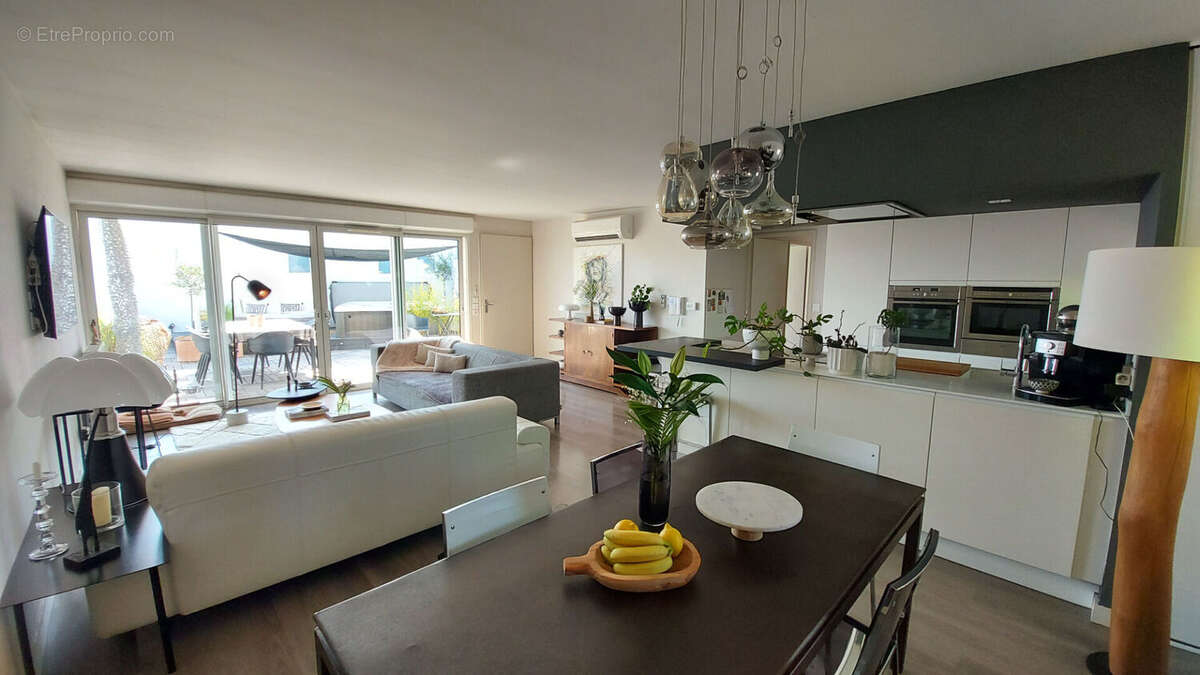 Blagnac - Appartement Rooftop 4 pièces - 93m² - Terrasse 63m² - 2 places de parking - photo 2