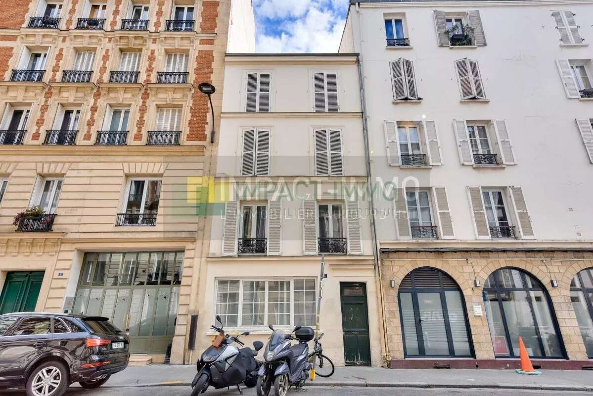 Appartement à PARIS-17E