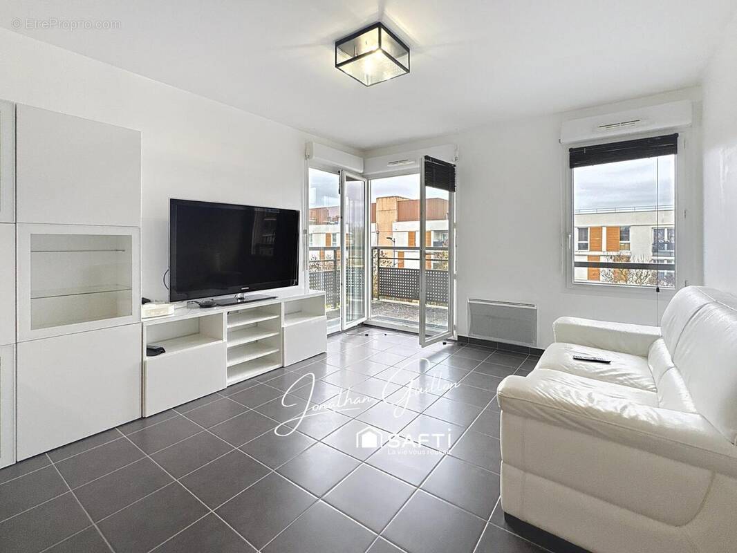 Photo 1 - Appartement à MONTEVRAIN