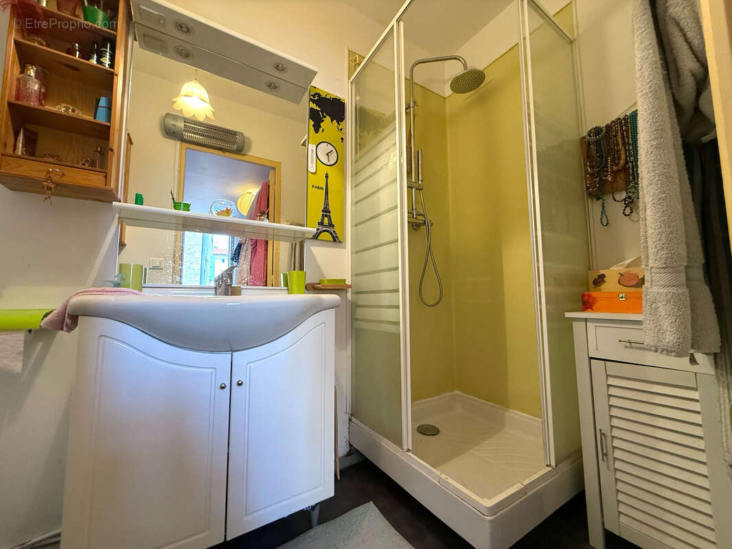 En EXCLUSIVITE Appartement 53 m2 entièrement rénové Lodève - photo 8