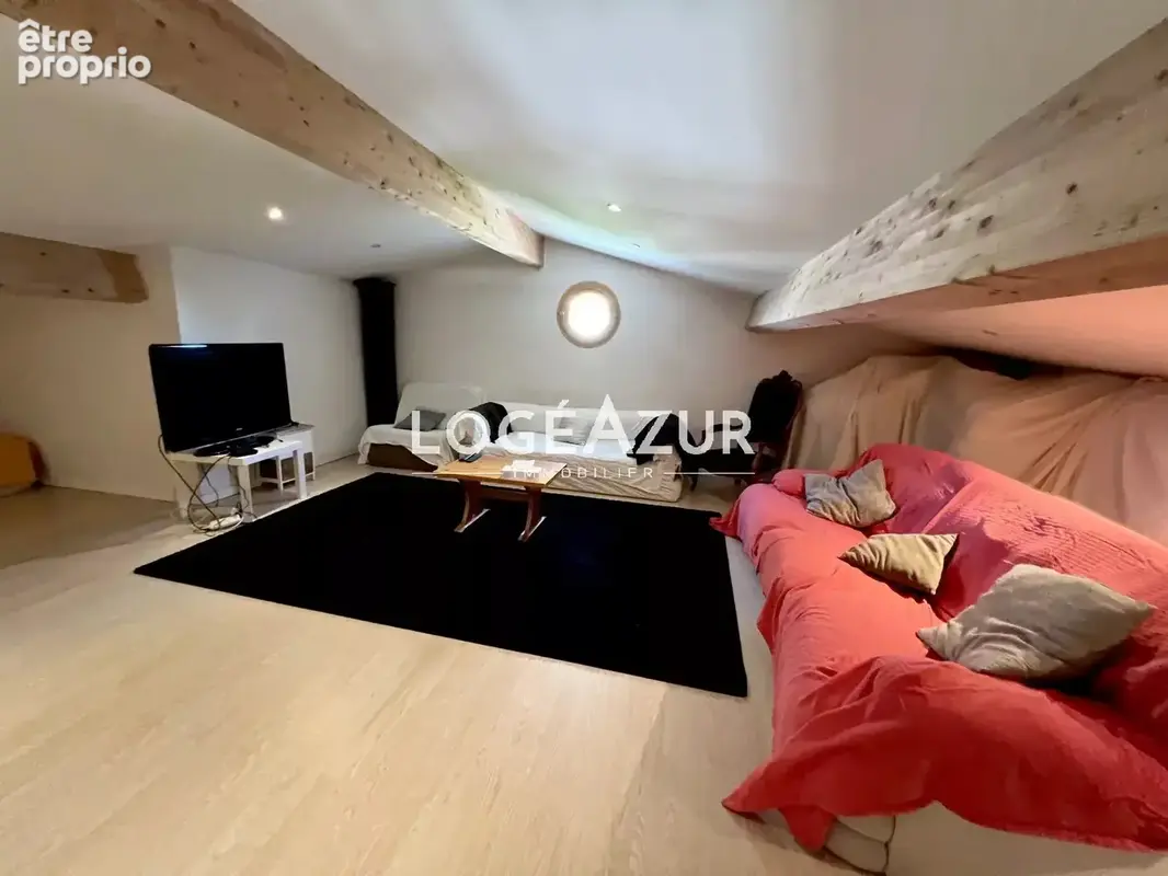 Vente villa 5 chambres antibes - piscine - salle de jeux - parking - photo 25