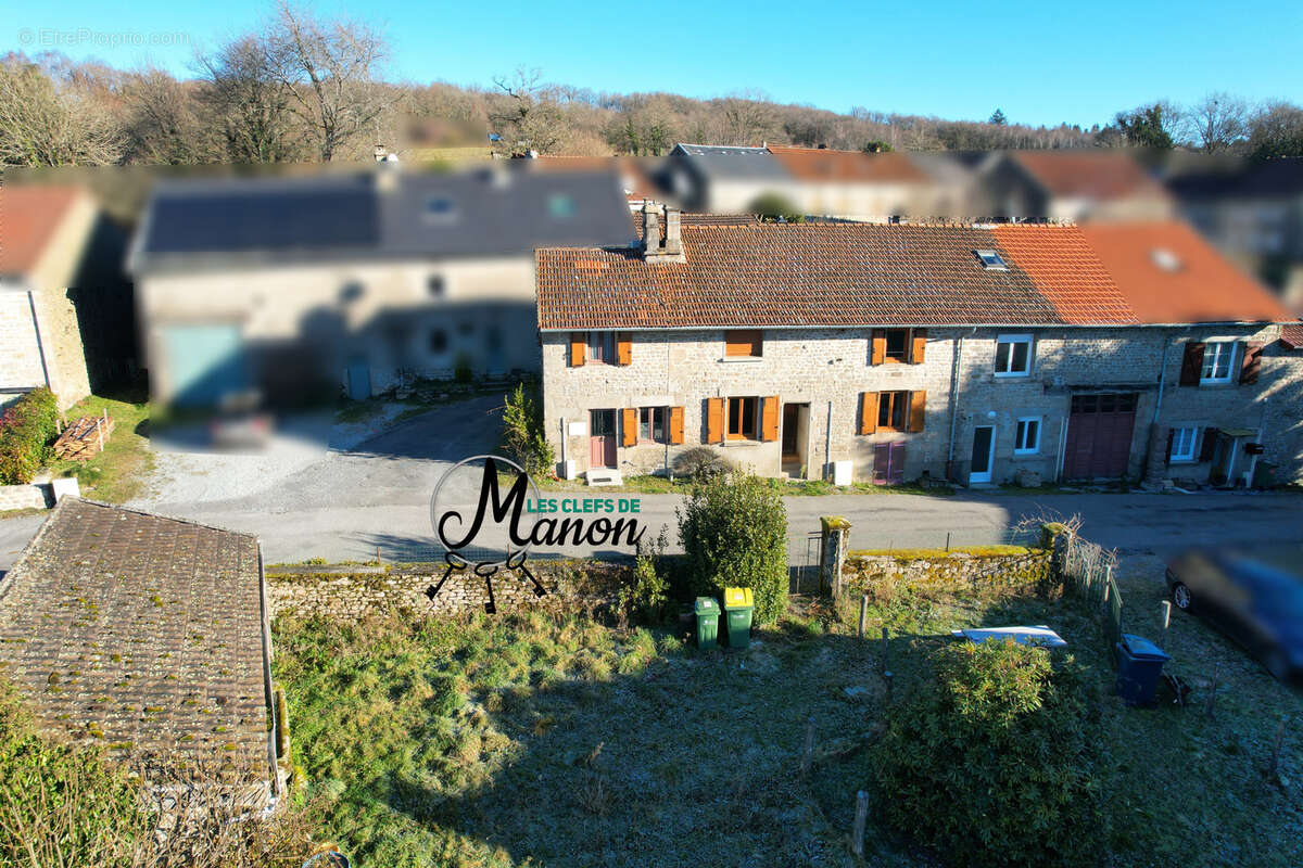 Maison à SAINT-LEGER-LA-MONTAGNE