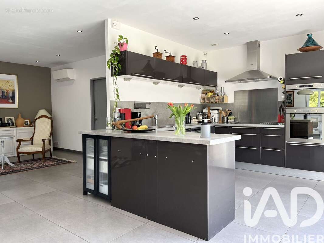 Maison 151 m² à Sanilhac-Sagries  - photo 9