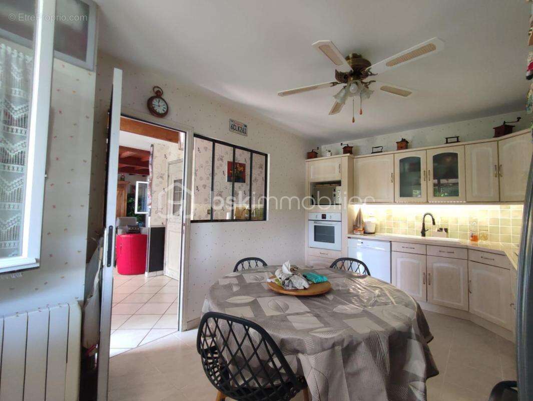 Maison à SAINT-SULPICE