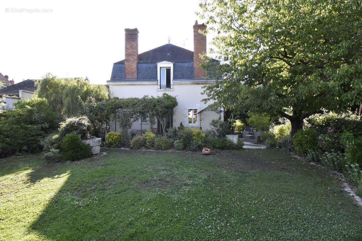Maison à COSNE-COURS-SUR-LOIRE