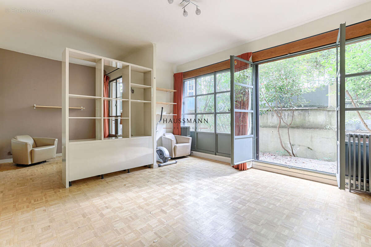 Maison à PARIS-18E