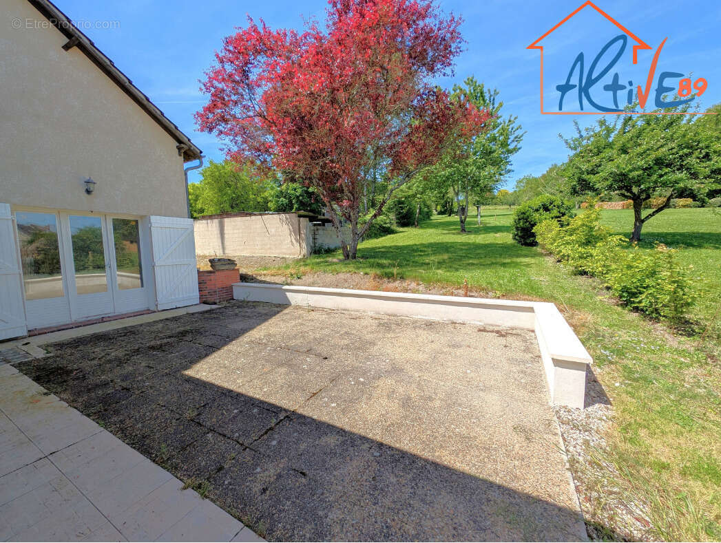 Merry-La-Vallée entre Toucy et Aillant-Sur-Tholon, maison de 195m2 habitable avec sous-sol sur jardin de 1360m - photo 9