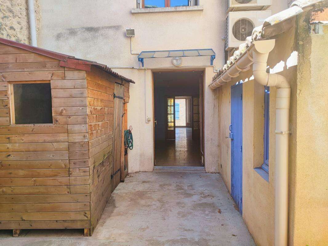 GRAND DUPLEX T4 avec cour intérieure BAGNOLS-SUR-CEZE 30200 - photo 10