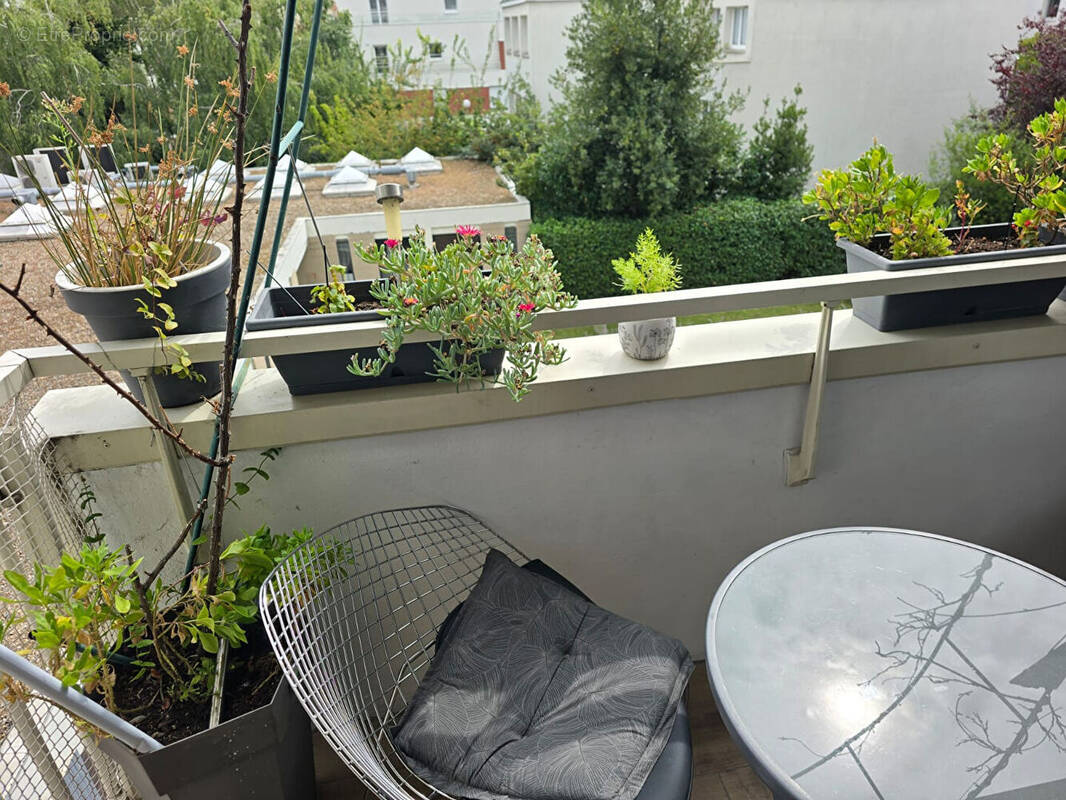 Appartement à COURBEVOIE