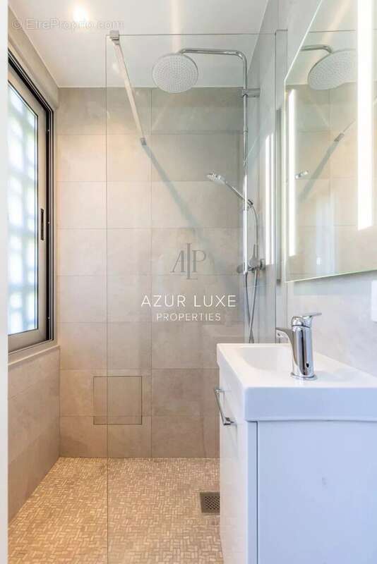 Appartement à VILLEFRANCHE-SUR-MER