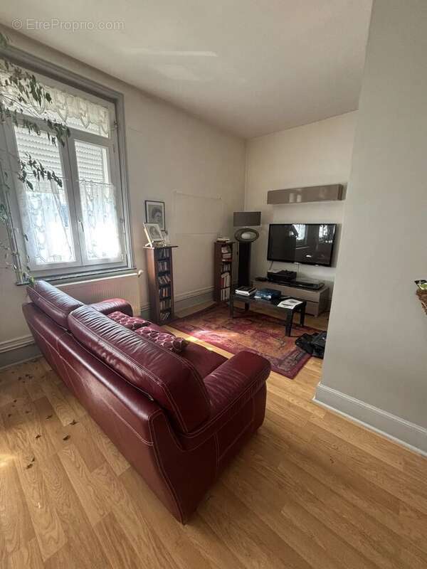 Cambrai centre, appartement T3 - photo 3