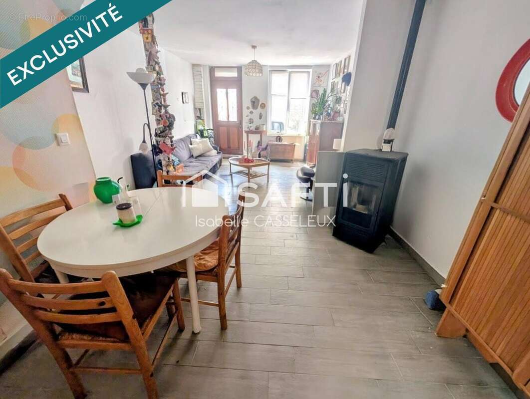 Maison 77 m² à Saint-Quentin  - photo 2