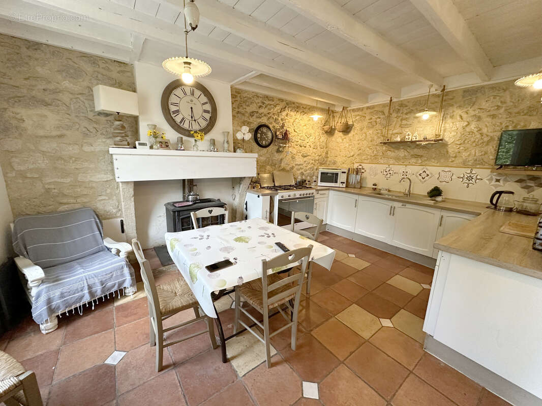 Maison à MONSEGUR