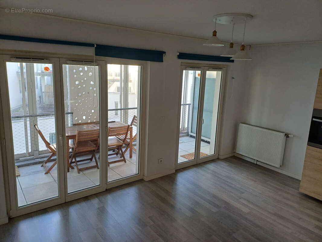 Begles appartement type 3 avec balcon et parking securise - photo 3